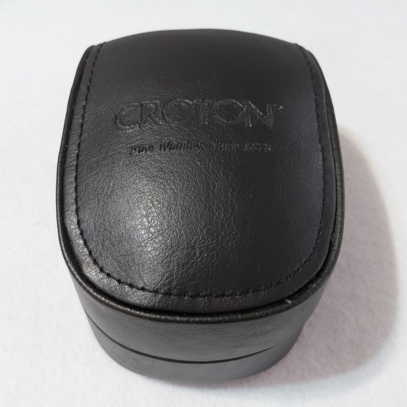 Croton Ladies Watch w/Pink Crystal Stones - Picture 12 of 12